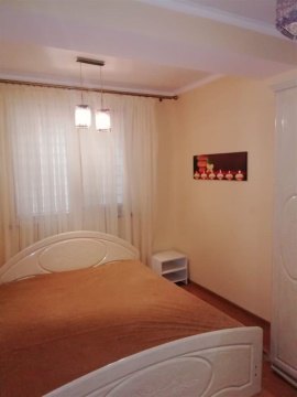 3-к квартира, 1/6 эт., 75м²