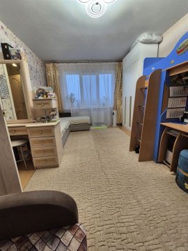1-к квартира, 10/10 эт., 40м²