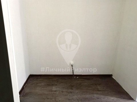 1-к квартира, 4/5 эт., 18м²