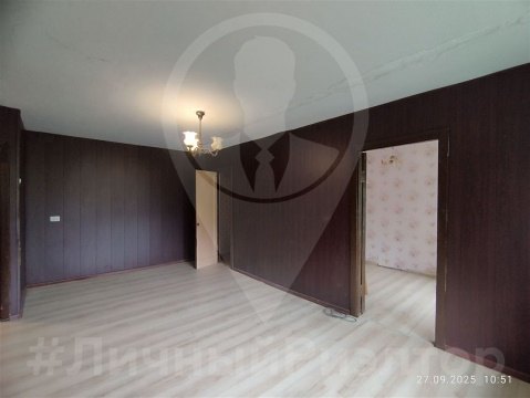 2-к квартира, 1/5 эт., 42м²