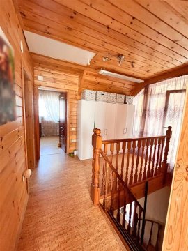 Дом 143м², участок 4,4 сот.