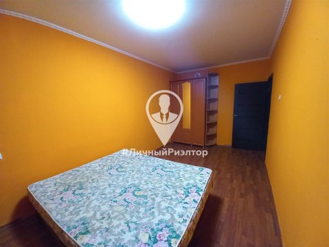 2-к квартира, 8/9 эт., 50м²