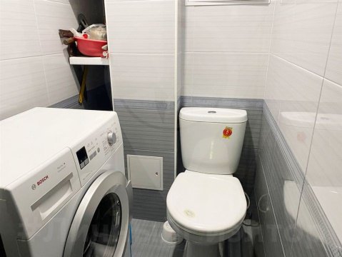 2-к квартира, 8/9 эт., 54м²