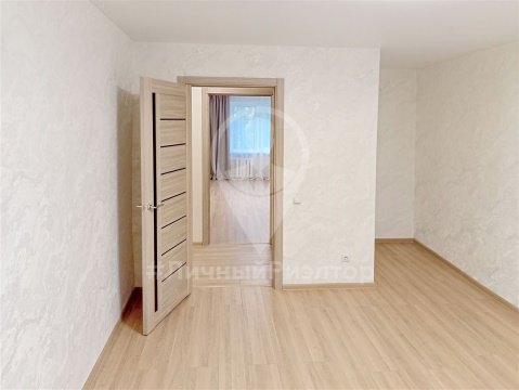 2-к квартира, 4/5 эт., 49м²