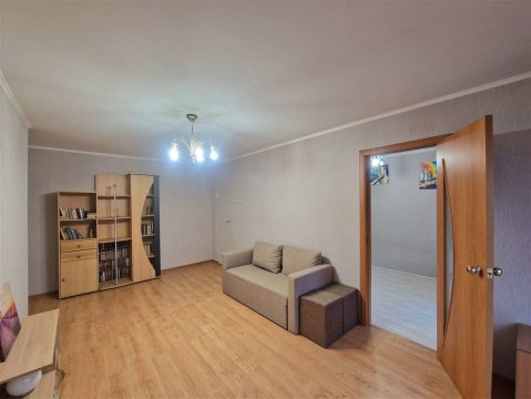 3-к квартира, 4/5 эт., 58м²