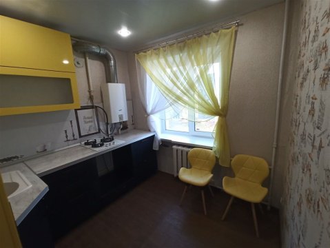 2-к квартира, 4/4 эт., 39м²