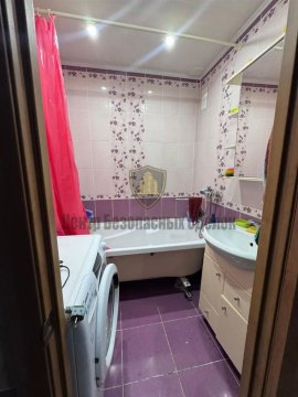 2-к квартира, 5/5 эт., 49м²