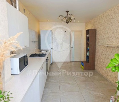 2-к квартира, 16/17 эт., 81м²