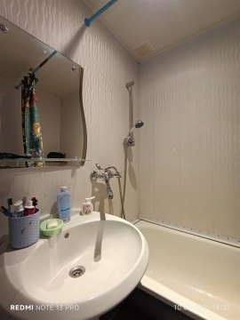 3-к квартира, 5/5 эт., 71м²