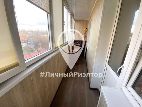 2-к квартира, 4/10 эт., 52м²